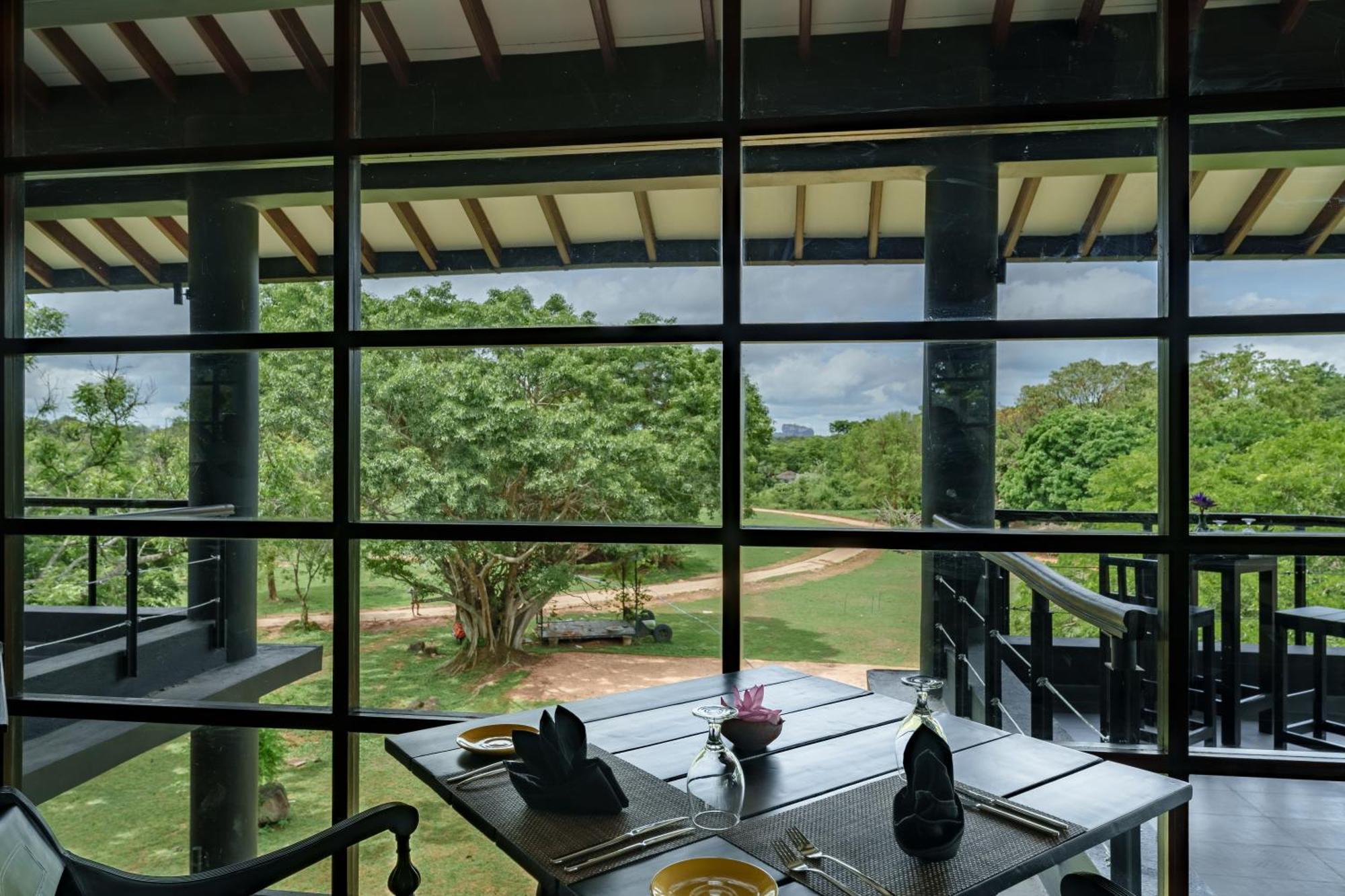 Ayugiri Ayurveda Wellness Resort Sigiriya Exterior foto